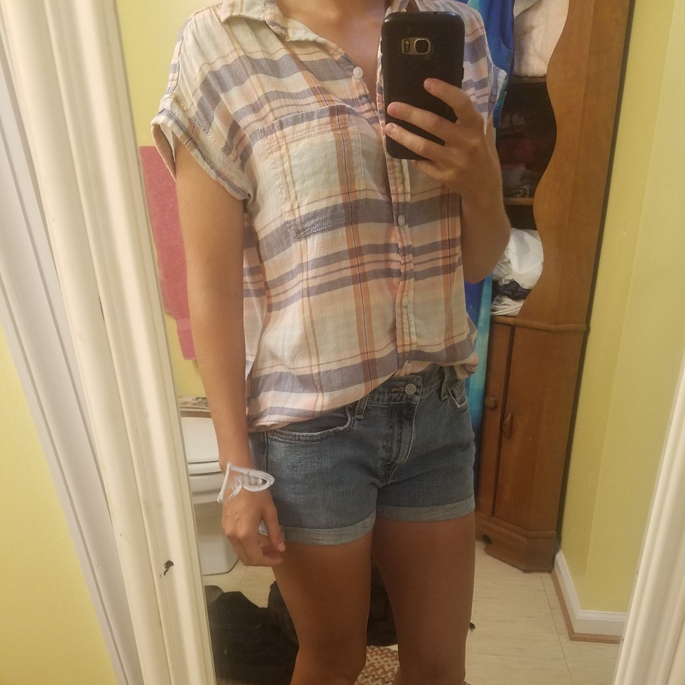 AE plaid top